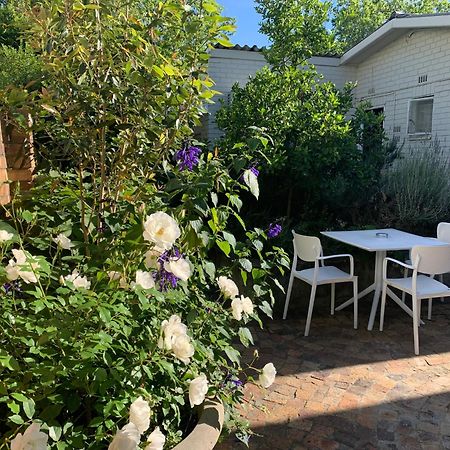 Courtyard Studio Lights And Wi Fi During Load Shedding Stellenbosch Luaran gambar