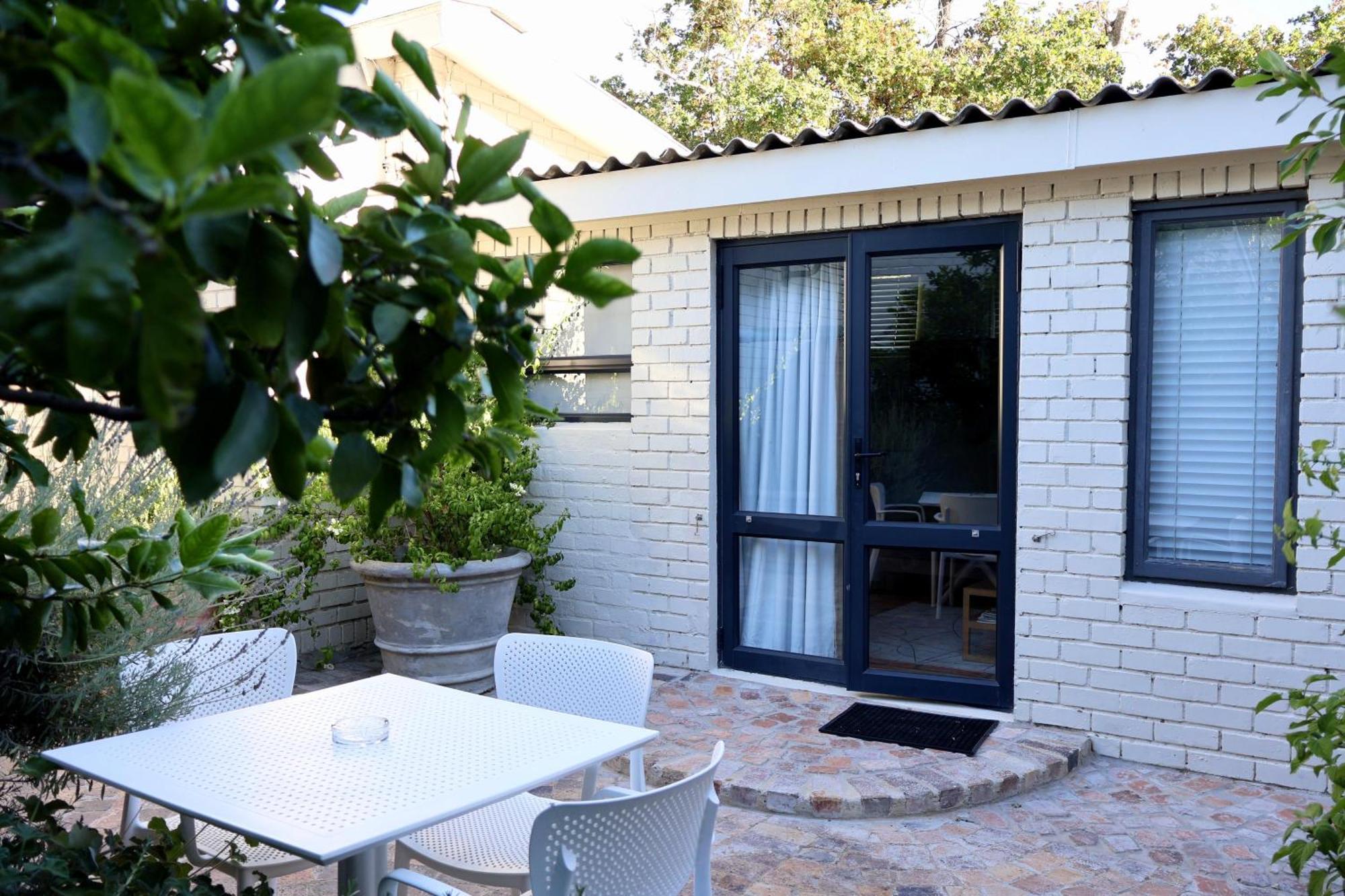 Courtyard Studio Lights And Wi Fi During Load Shedding Stellenbosch Luaran gambar