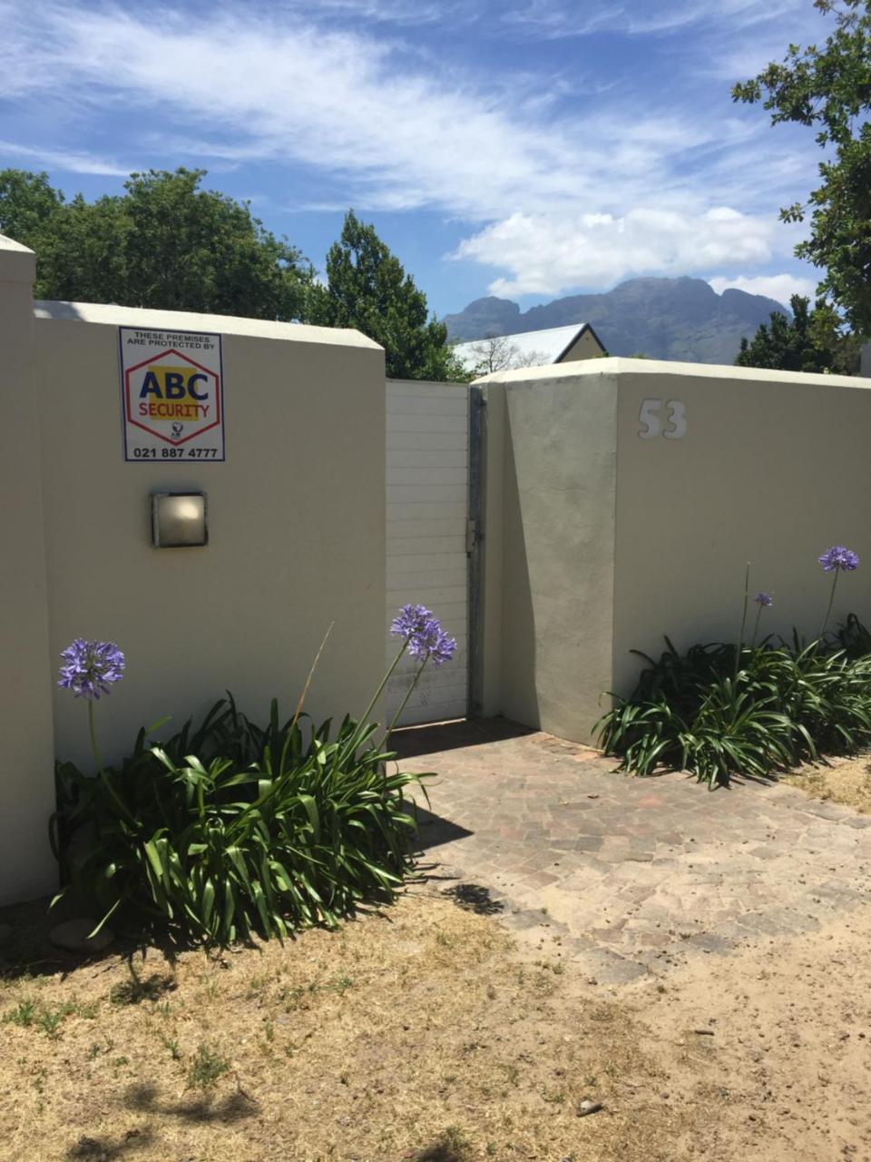 Courtyard Studio Lights And Wi Fi During Load Shedding Stellenbosch Luaran gambar